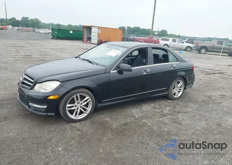 2014 Mercedes-Benz C 300 Luxury 4Matic/Sport 4Matic from USA, damaged, VIN WDDGF8AB6EG205676